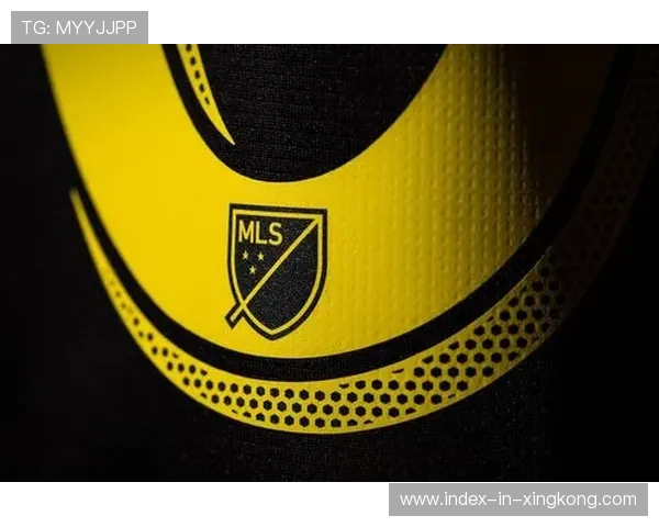 MLS哥伦布连续压至禁区前沿,局势完全倒向主队